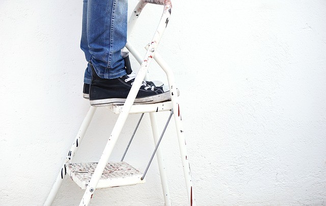 Ladder Safety: From Complacent to Aware